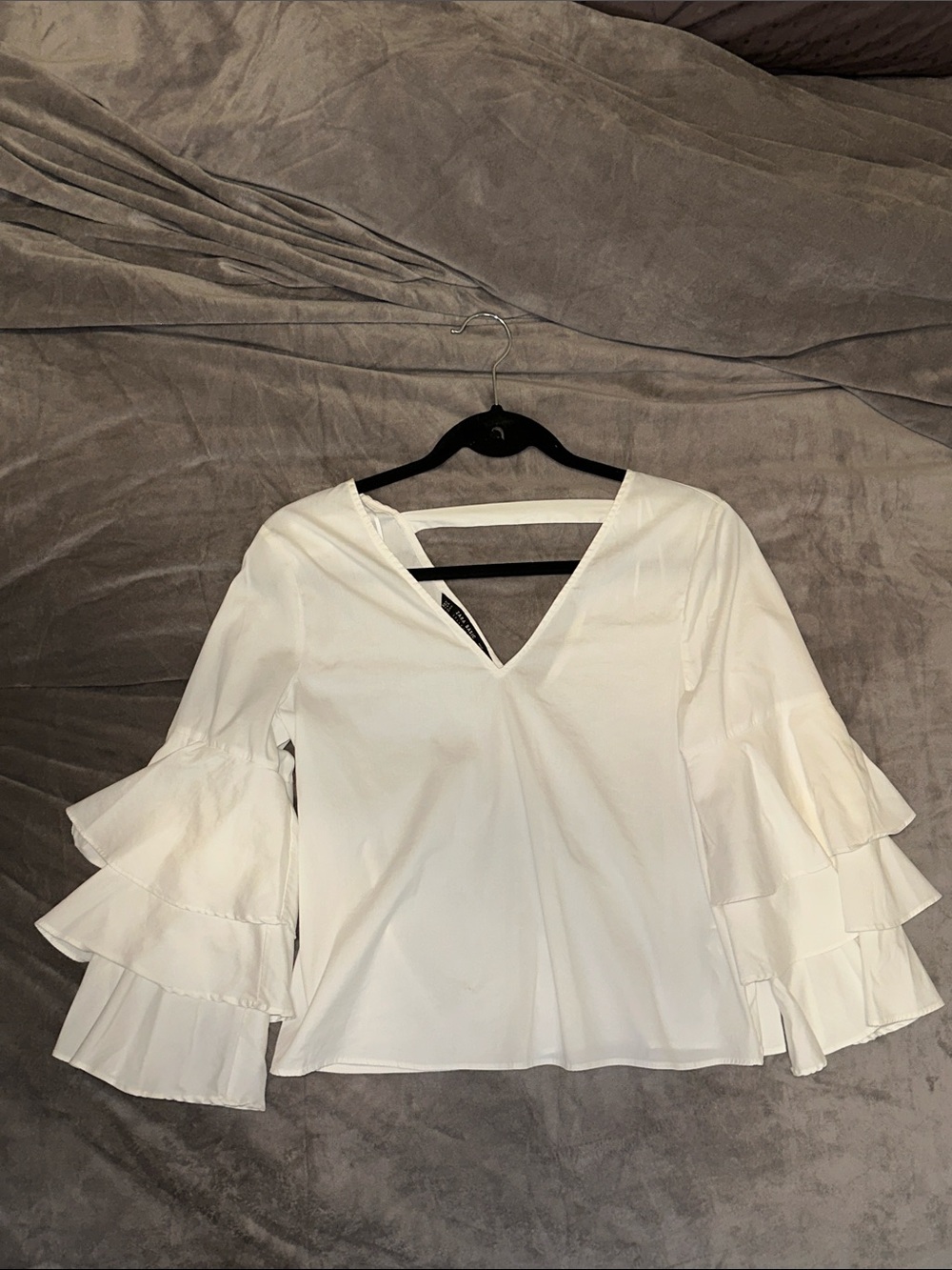 Zara Women's White V-Neck Ruffle Sleeve Top